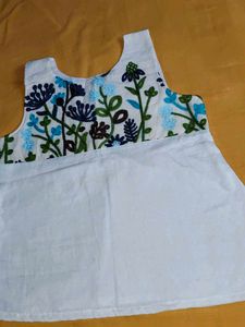 Embroidered White Kurti