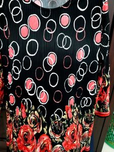 Black Floral Print Tunic Top👚🖤🥰