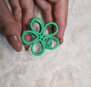 Mini Hair Claw (Green) 1 piece