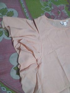 Chic Ruffled Sleeve Blouse