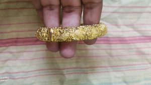Golden Kada With Screw