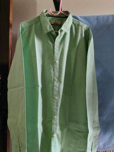 Men's Solid Green Casual Shirt