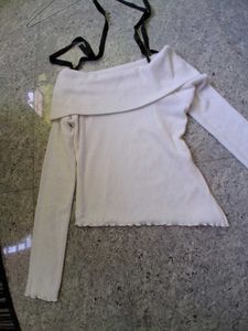 Off-Shoulder Long Sleeve Top