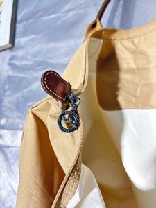 The Longchamp tote beg