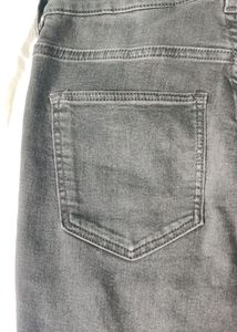 H&amp;M Super Skinny Ripped Jeans