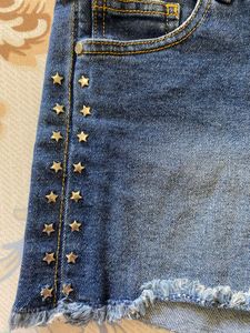 Trendy Denim Shorts with Star Embellishments