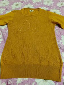 Selling Wollen Top