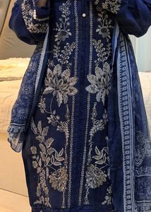 Elegant Navy Blue Embroidered Pakistani Kurta Set
