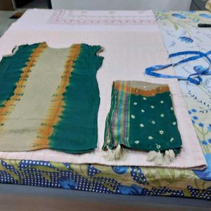 women kurta with dupatta