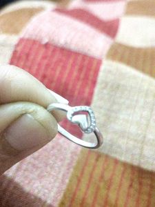 Heart Detail Ring 2.068 grm 925 hallmark