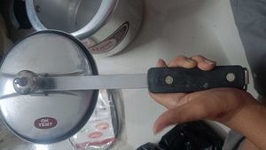Uttam 3 liters Pressure Cooker