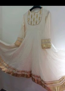 Elegant White &amp; Gold Dupatta