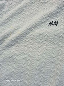 H&amp;M Textured Crewneck Sweatshirt
