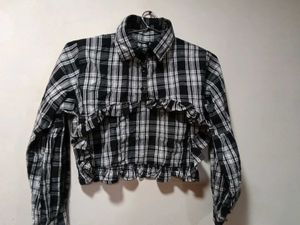 Black & White Plaid Ruffle Cropped shrug