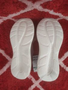 Women Textured Slip on Sports Shoes