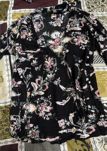 Flowy Black Floral Print V-Neck Top