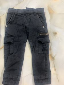 Denim Pants For Kids One Is Full Length And Other Is 3/4 Can B  Worn… For Black  Pant Only Button Has Come Out Need To Add 1