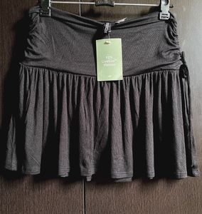 H&M Black Ruffled Skirt