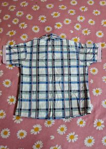 Classic Plaid Button-Up Shirt
