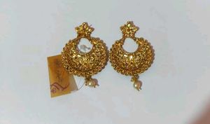 Exquisite Gold Plated Earrings with Pearls