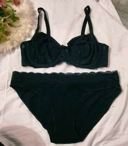Black Lace Trimmed Bra and Panty Set