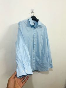 Light Blue Men's Button-Up Shirt 🇺🇸