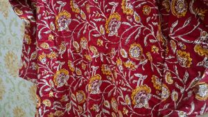 red kurti for women