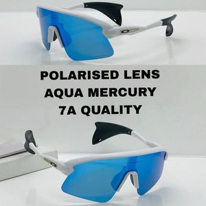Oakley Polarised Lens Sunglasses