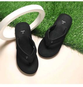 Yoho Black Flip Flops - Casual Comfort