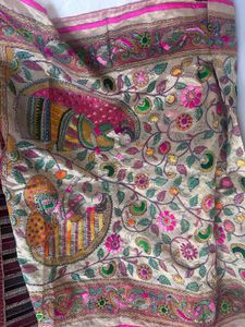 Exquisite Handwoven Fulkari Duppata