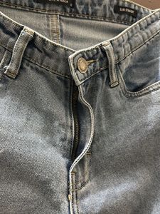 Light Wash blue Jeans
