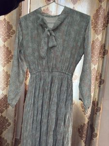 Floral Print Tie Neck Dress
