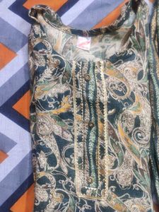 Like new smen Winter Short Suit With Lower AndLike