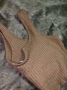 brown crop top