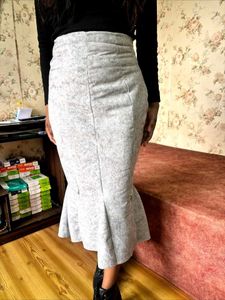 Stylish Grey Fishtail Midi Skirt