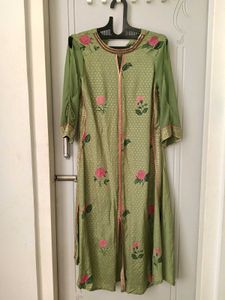 Green Floral Kurta by Wishful