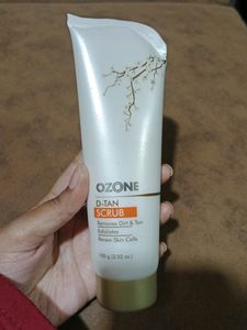 Ozone D-Tan Face Scrub !
