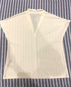 Elegant White V-Neck Top