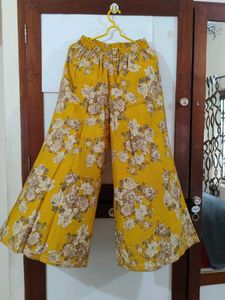 New 2 piece Set Kurta with Pants Mustard Floral
