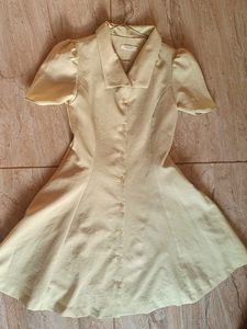 Light green Short-Sleeve Button-Up Dress