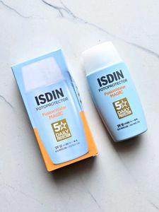ISDIN Fotoprotector FusionWater Magic Sunscreen