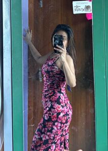 Chic Floral Print Ruched Midi Dress