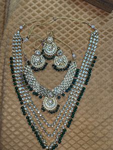 Green Kundan Jewelry Set