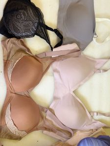 4 bras 36B/34D