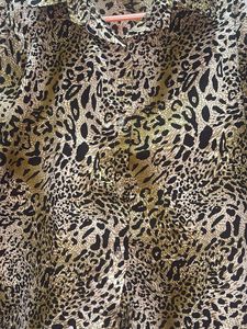 Chic Leopard Print Short Sleeve Shirt