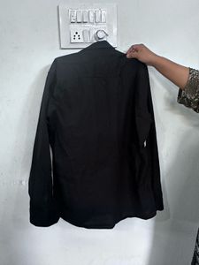 Tommy Hilfiger Men's Black Striped Shirt