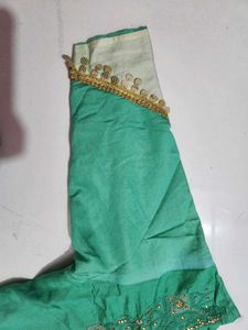 Embellished Kurta Set with Pants