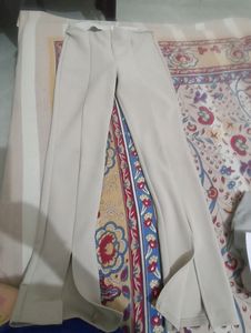 Slit Legging