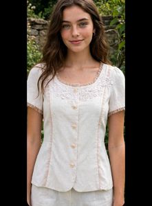 Chic White Lace Trim Short Sleeve Top