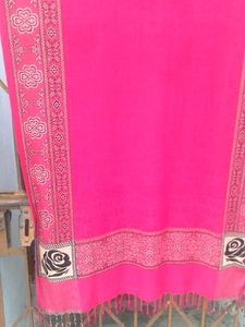 Hot Pink Stall with Floral Detail